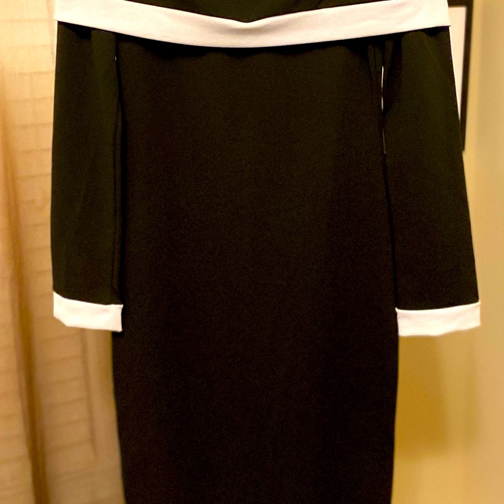 Black Bodycon *NEVER WORN* Dress